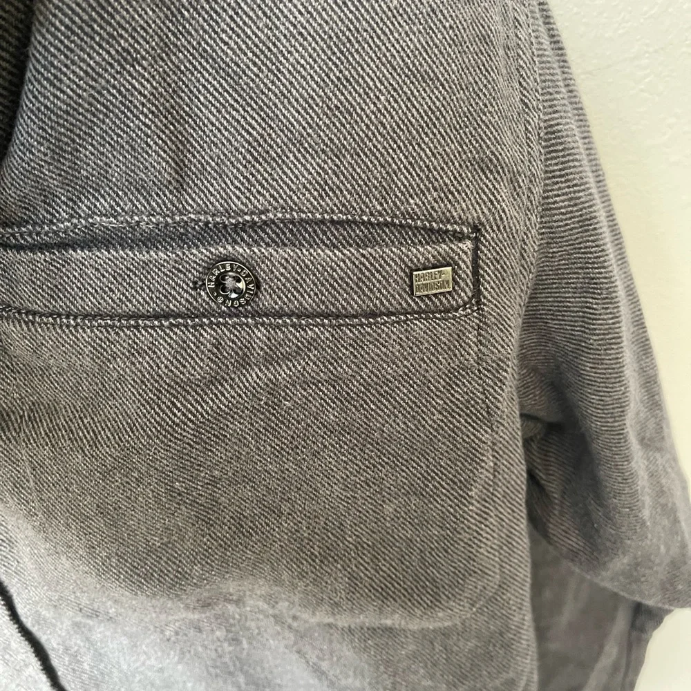Harley Davidson Button Up - Picture 5 of 5